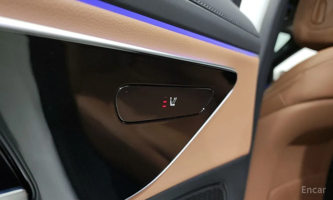 Фото 18 - Mercedes-Benz E-Class