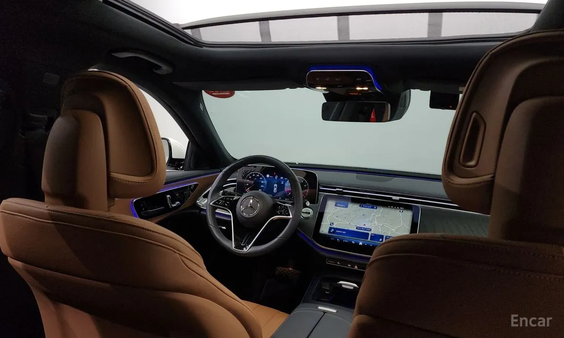 Фото 19 - Mercedes-Benz E-Class