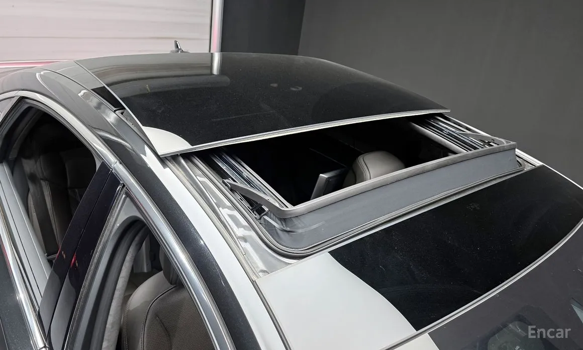 Фото 19 - Audi A8