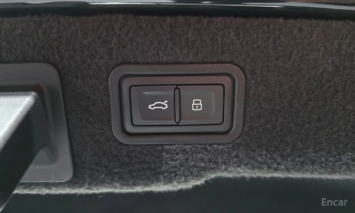 Фото 20 - Audi A8