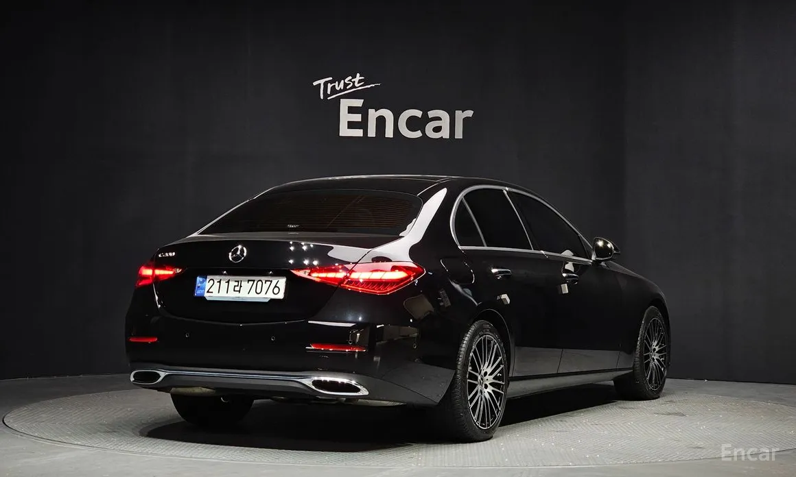 Фото 2 - Mercedes-Benz C-Class