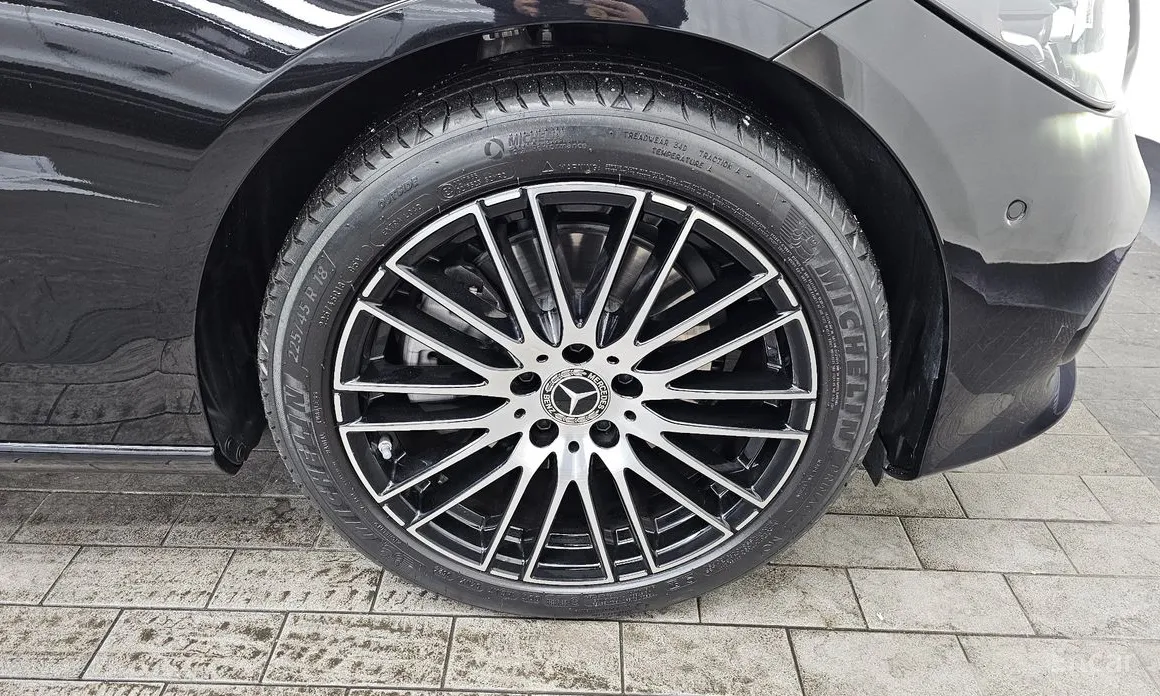 Фото 5 - Mercedes-Benz C-Class