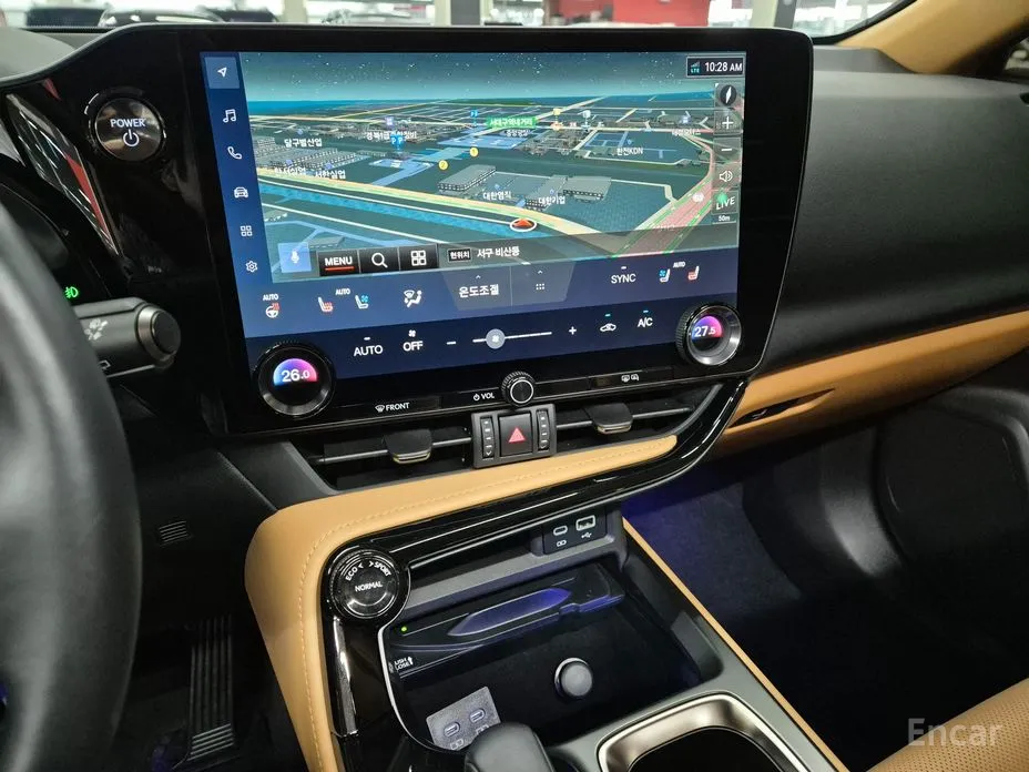 Фото 15 - Lexus NX