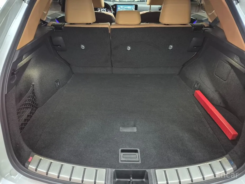 Фото 19 - Lexus NX