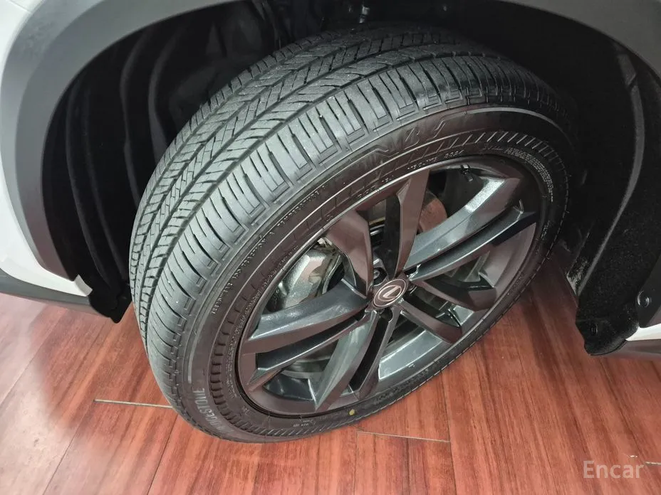 Фото 5 - Lexus NX