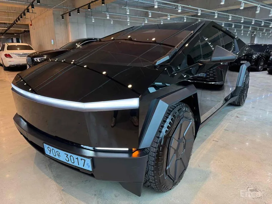 Фото 3 - Tesla Cybertruck