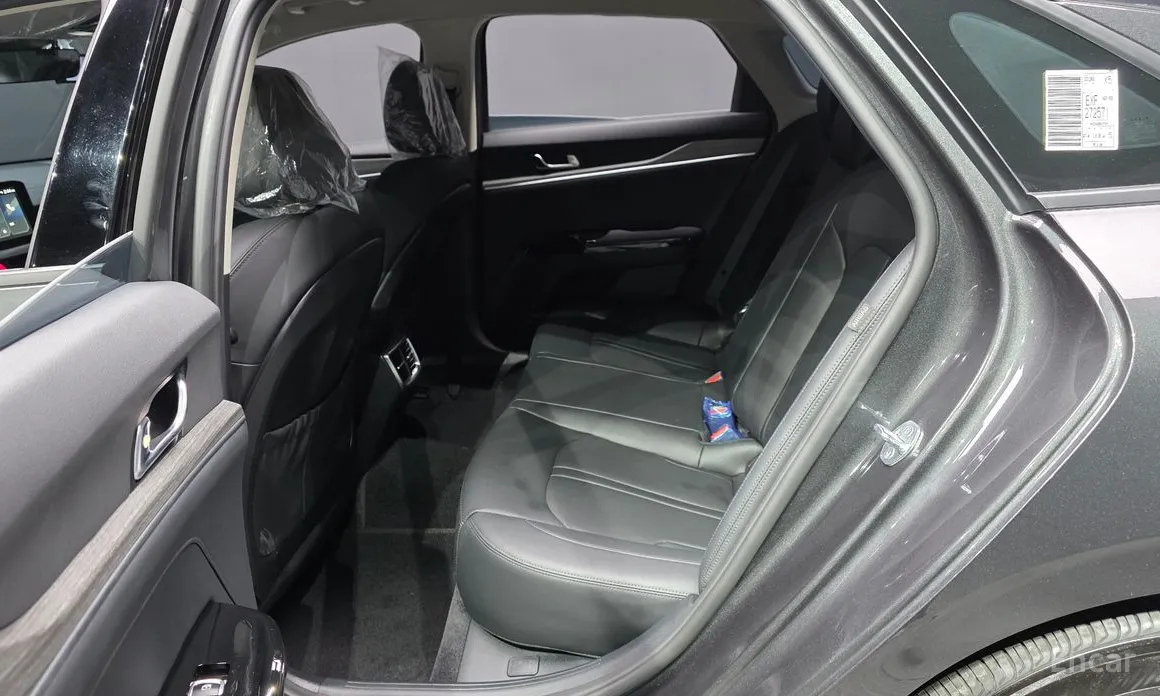 Фото 12 - Kia K5