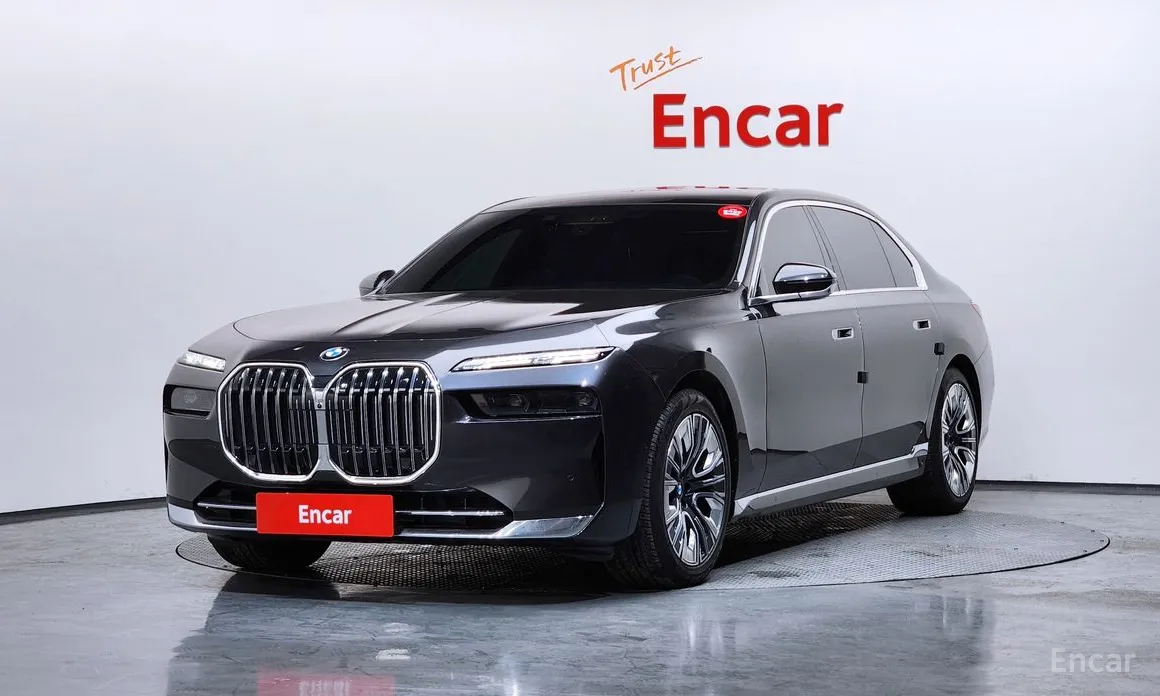 Фото 1 - BMW 7 Series