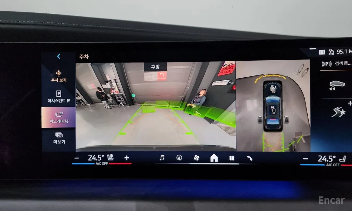 Фото 15 - BMW 7 Series