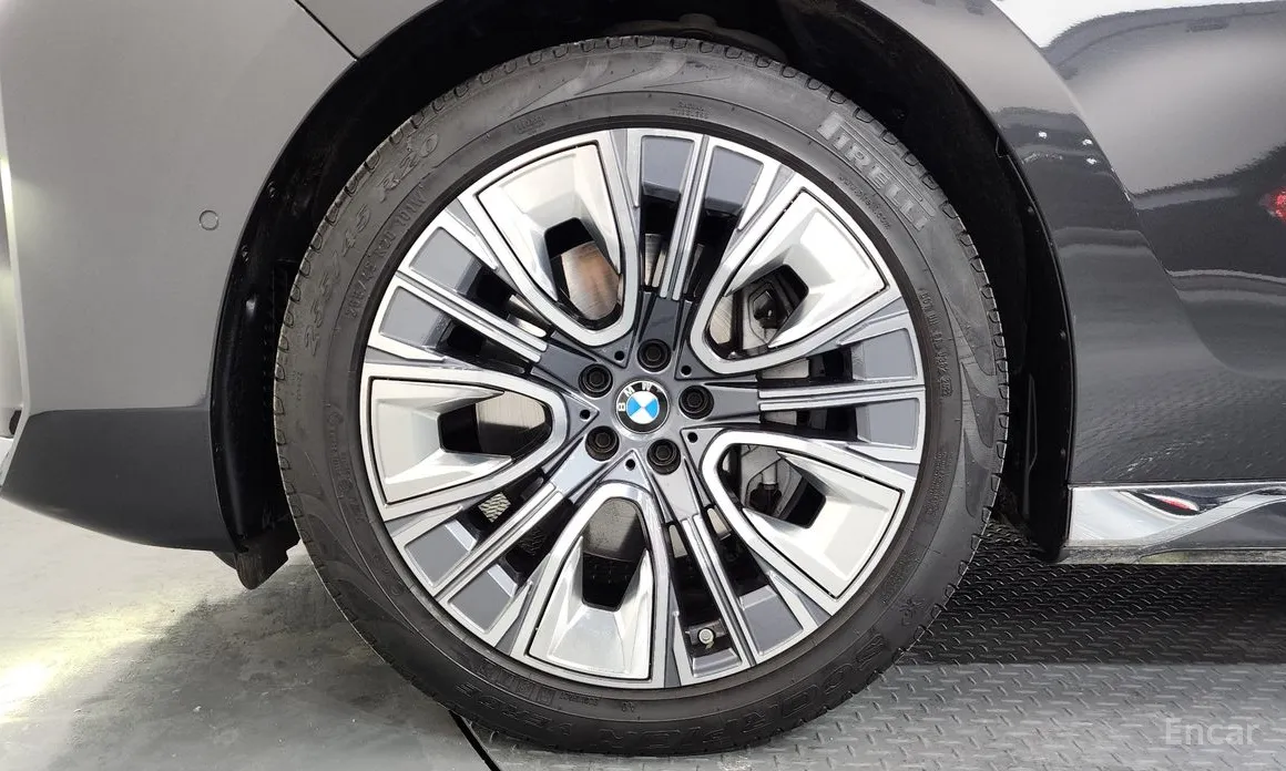 Фото 5 - BMW 7 Series