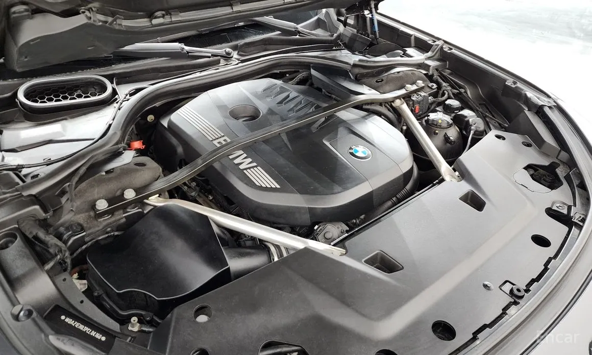 Фото 6 - BMW 7 Series