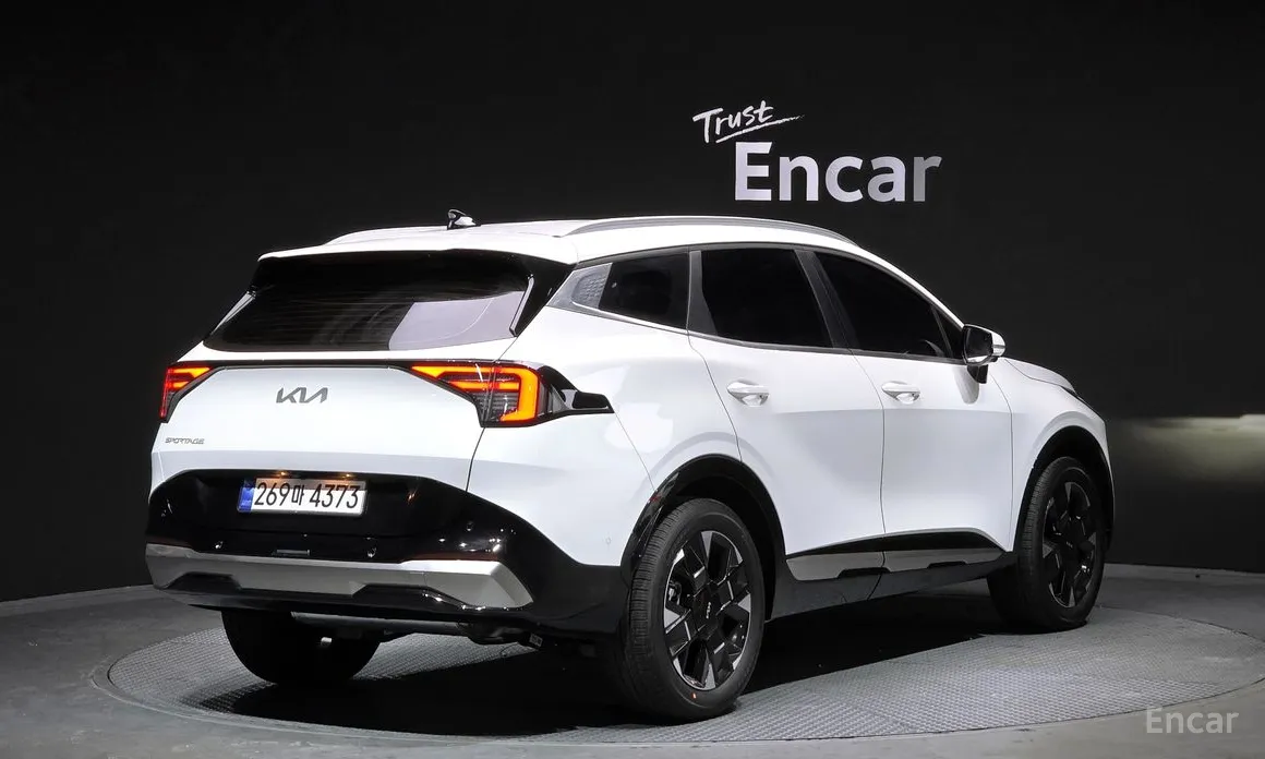 Фото 2 - Kia Sportage