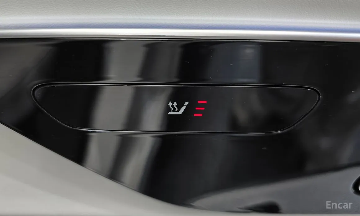 Фото 18 - Mercedes-Benz E-Class