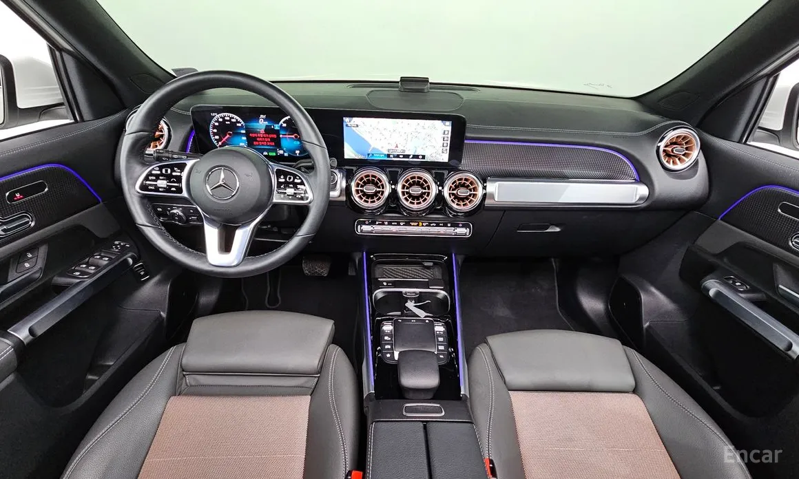 Фото 7 - Mercedes-Benz EQB