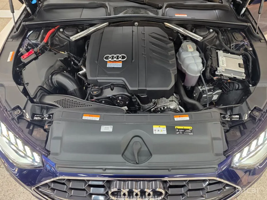 Фото 6 - Audi A4