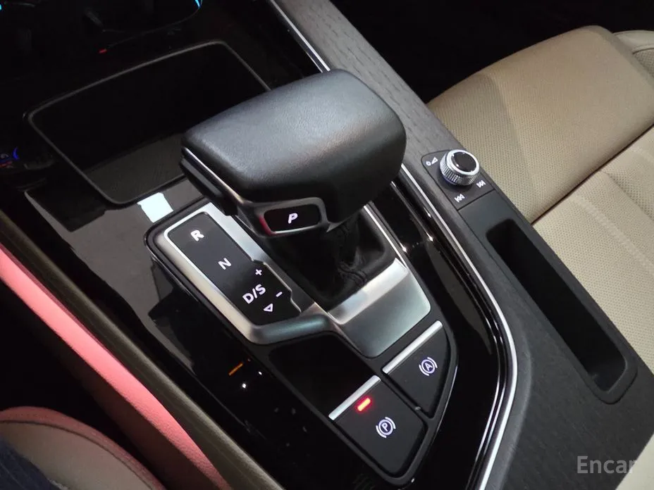 Фото 9 - Audi A4