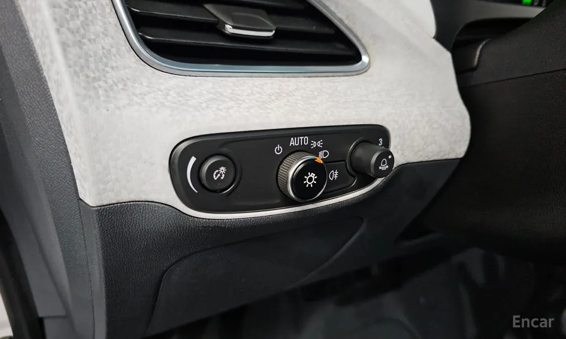 Фото 13 - Chevrolet Bolt EV