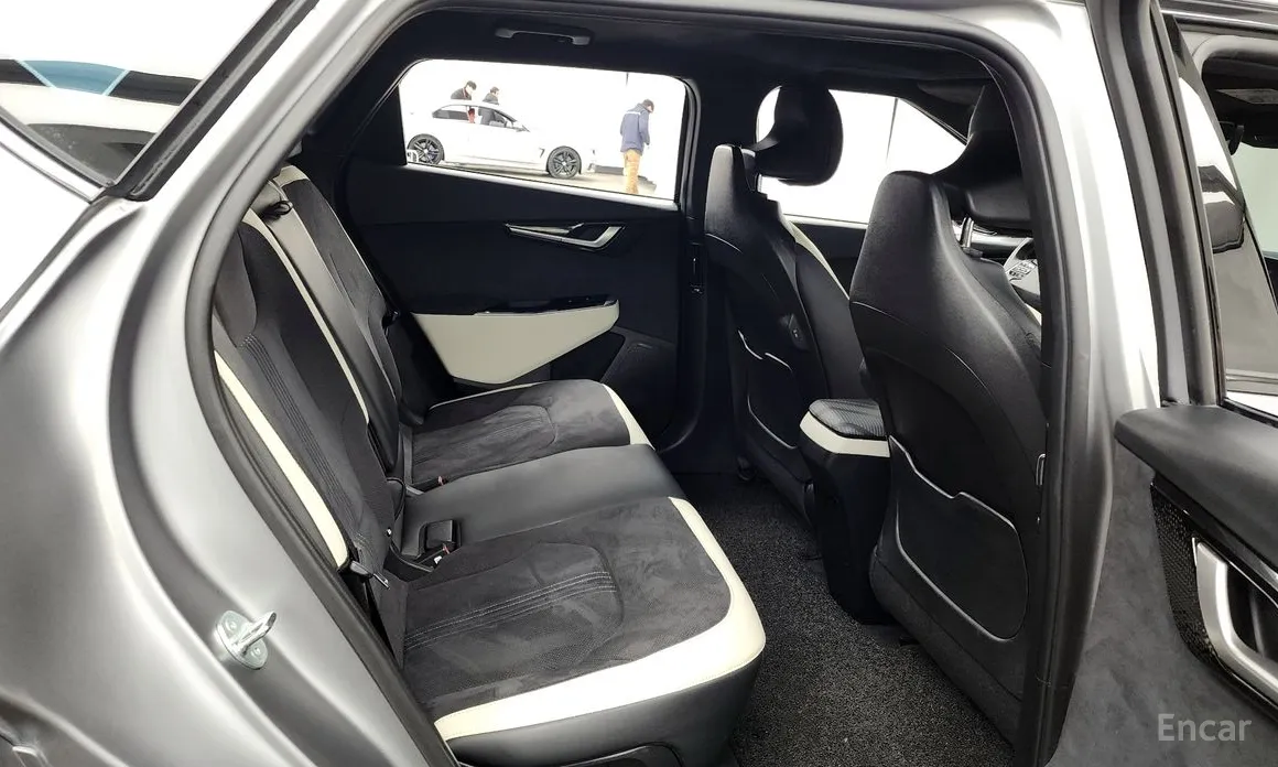 Фото 12 - Kia EV6