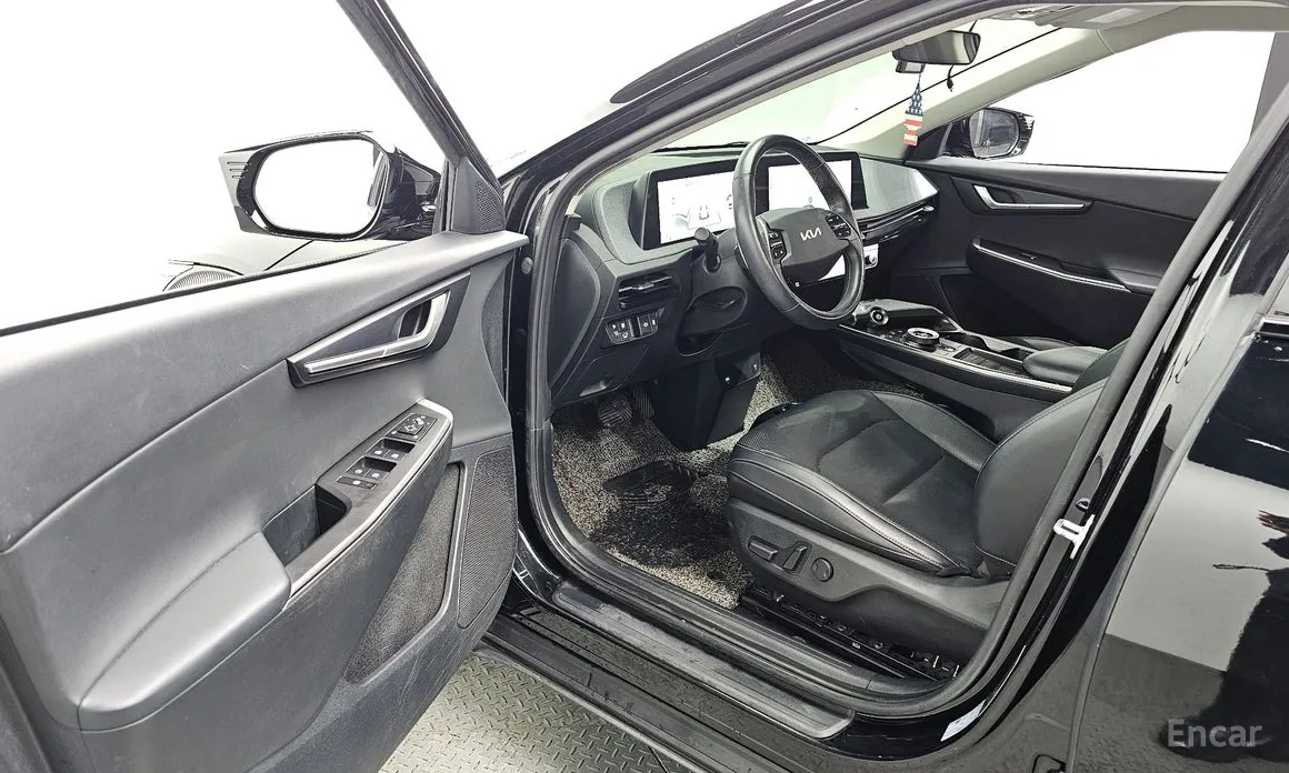 Фото 10 - Kia EV6