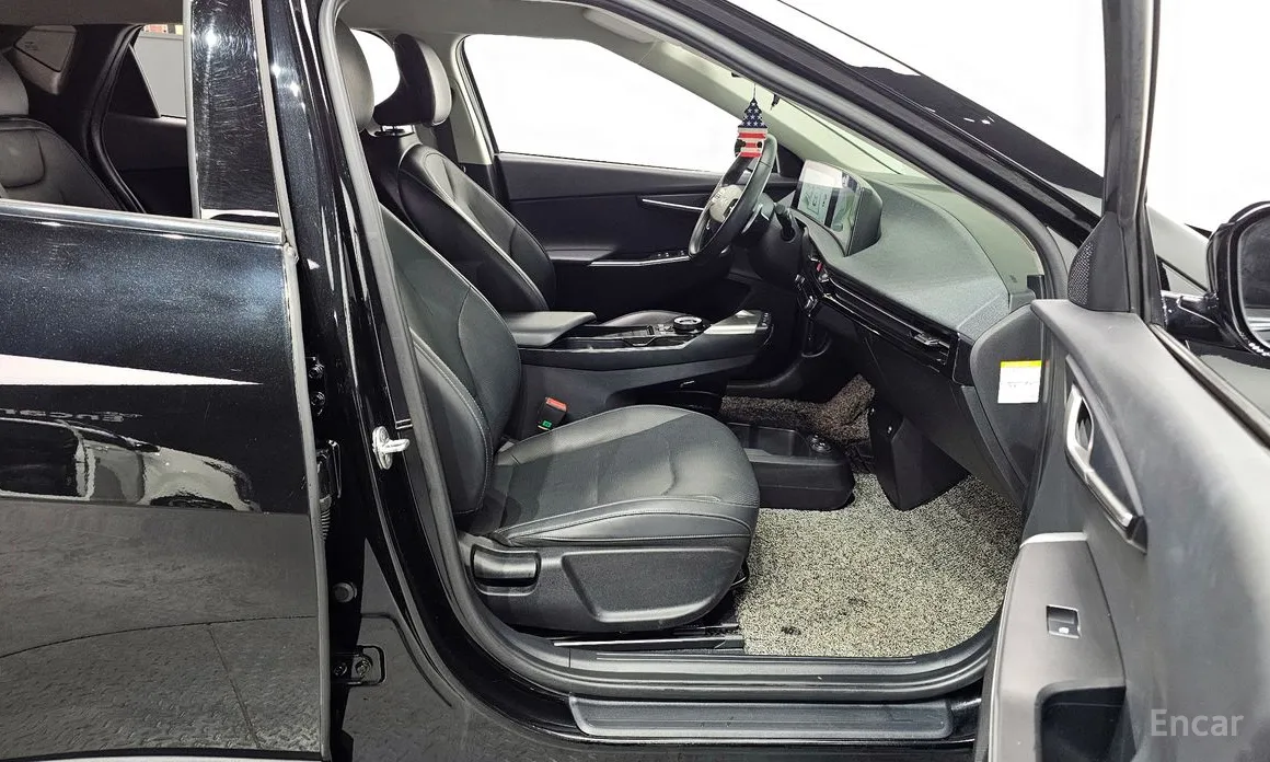 Фото 11 - Kia EV6