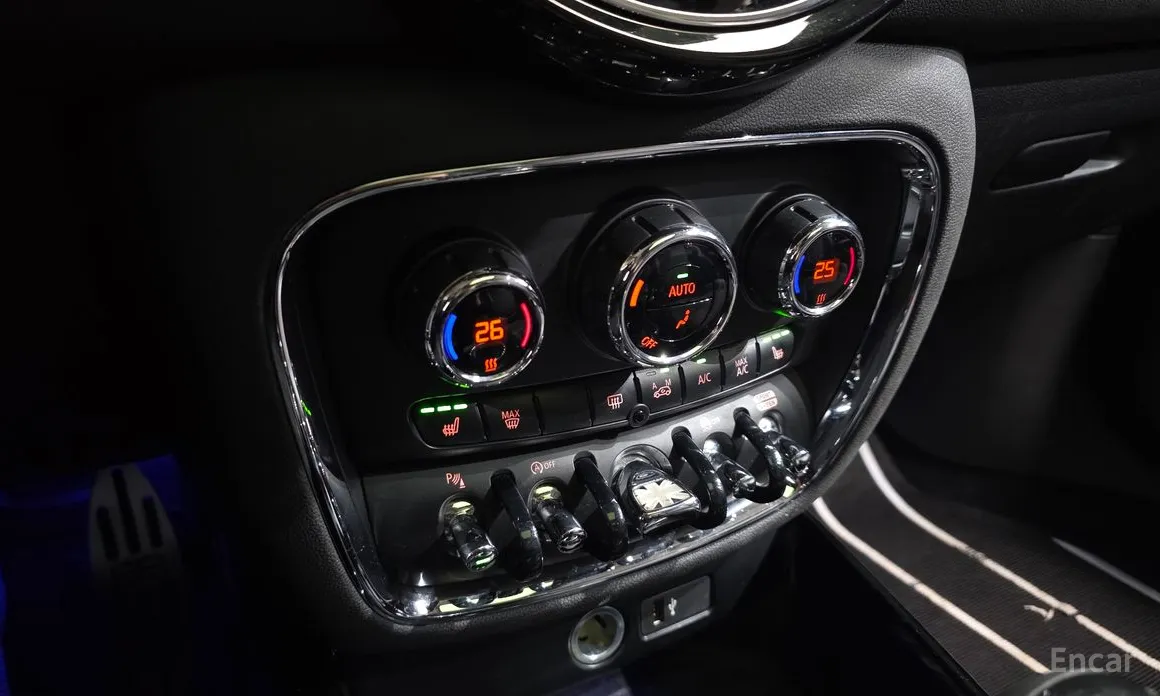 Фото 18 - Mini Clubman