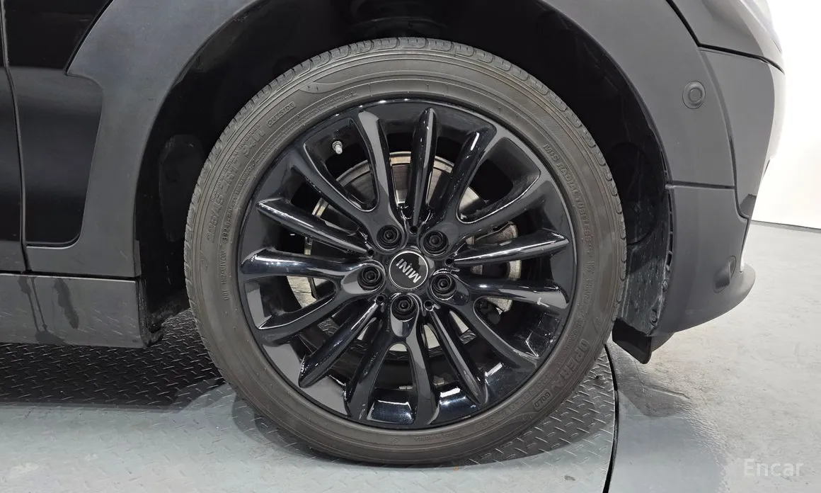 Фото 5 - Mini Clubman