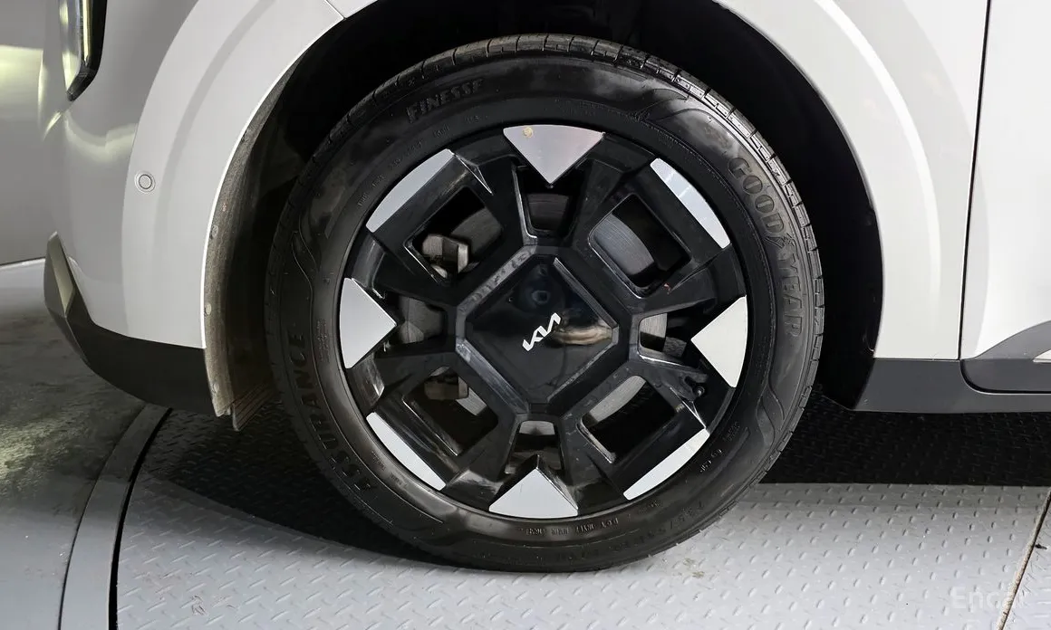 Фото 5 - Kia Carnival