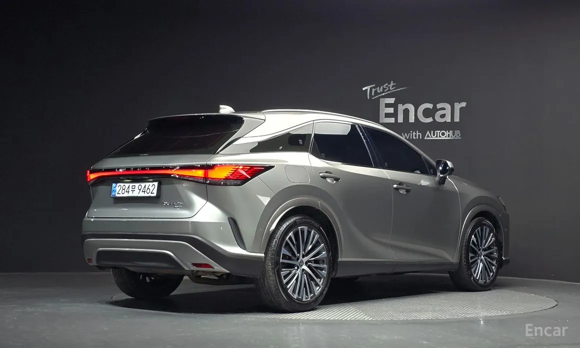 Фото 2 - Lexus RX