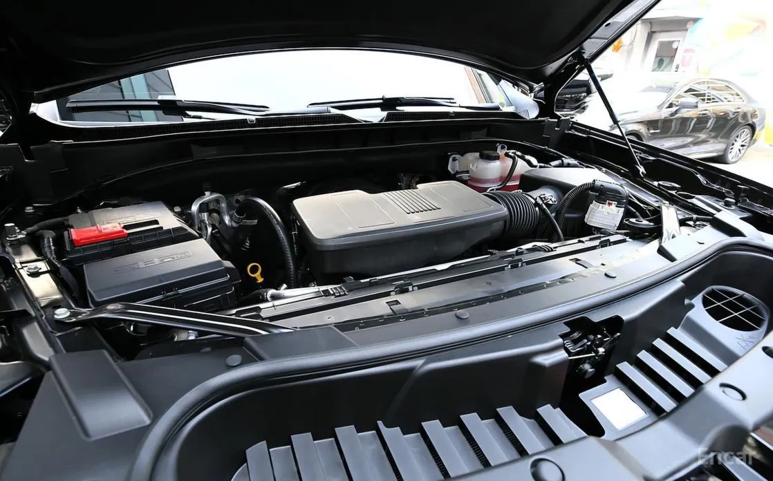 Фото 6 - Cadillac Escalade