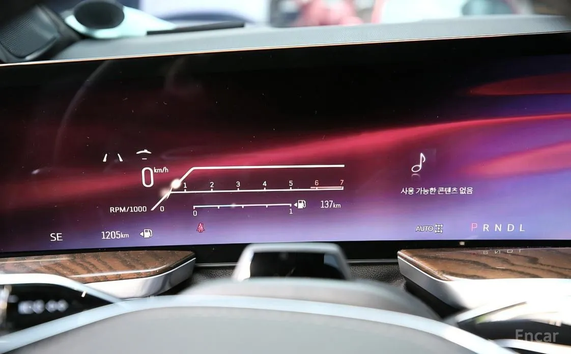 Фото 8 - Cadillac Escalade