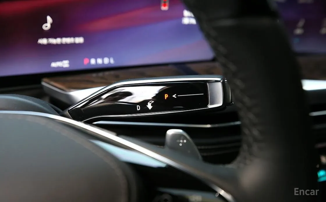 Фото 9 - Cadillac Escalade