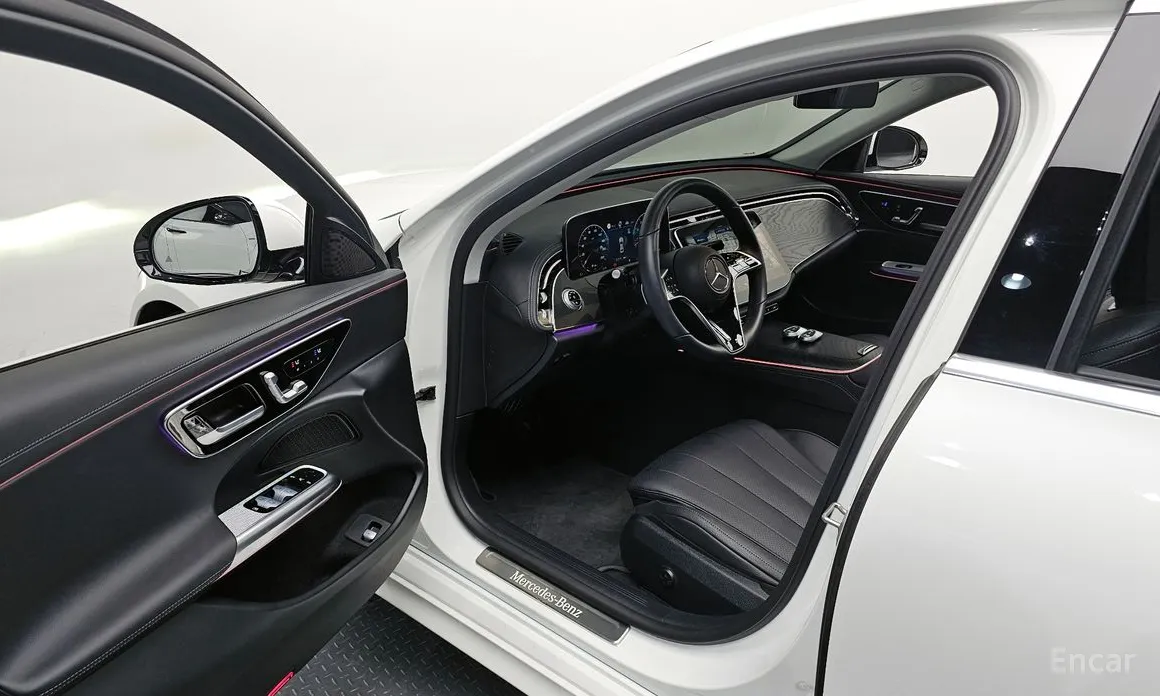 Фото 11 - Mercedes-Benz E-Class