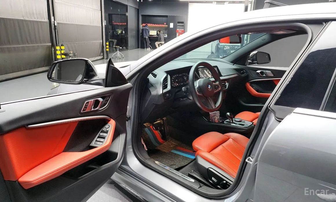 Фото 10 - BMW 2 Series