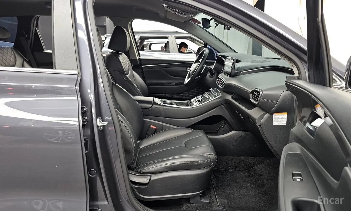 Фото 11 - Hyundai Santa Fe