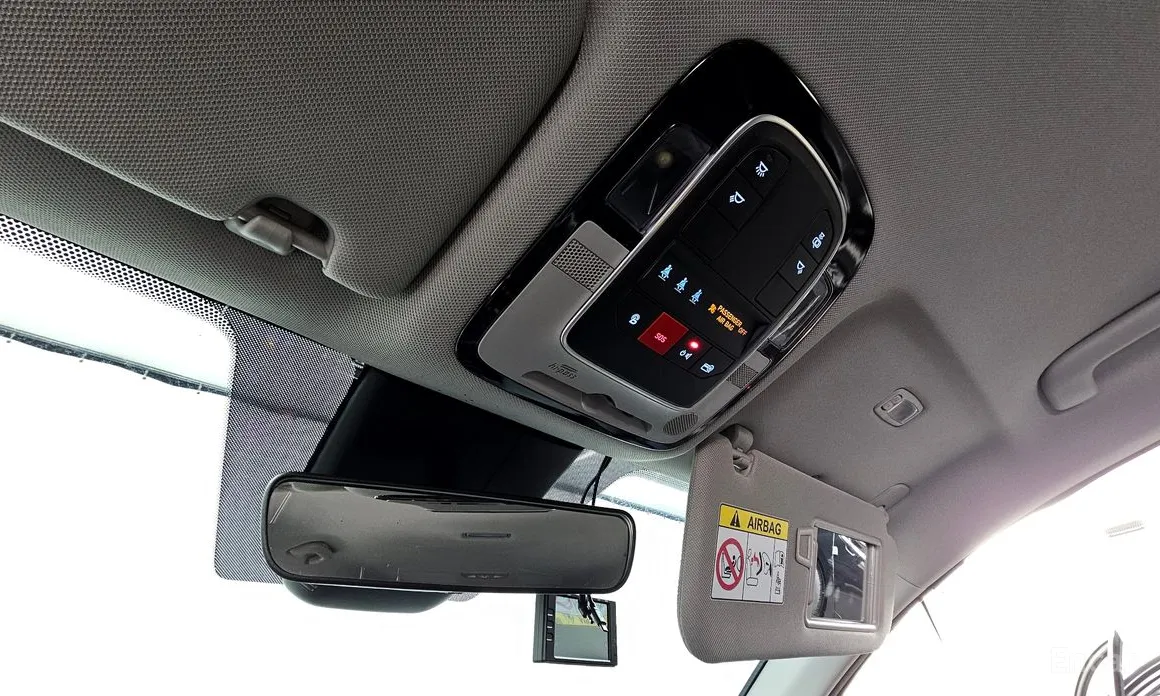 Фото 17 - Hyundai Santa Fe