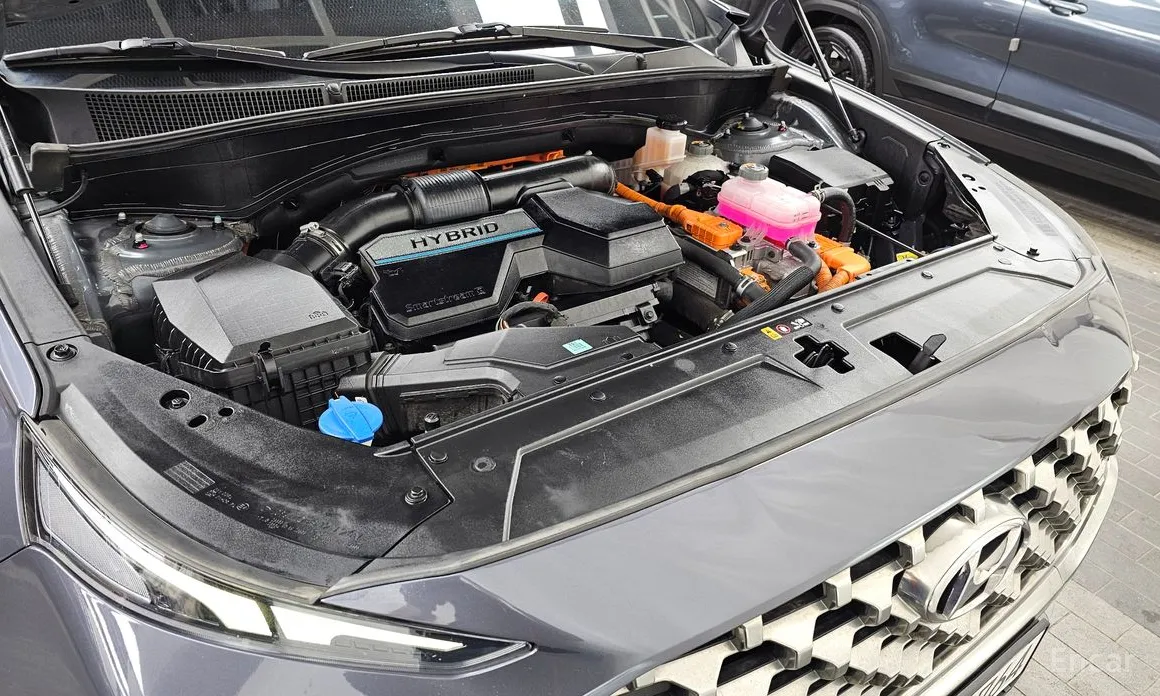 Фото 6 - Hyundai Santa Fe