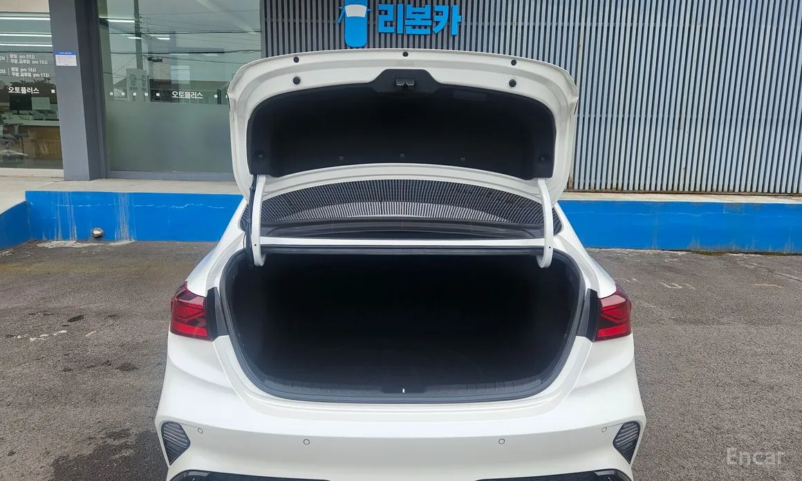 Фото 19 - Kia K3