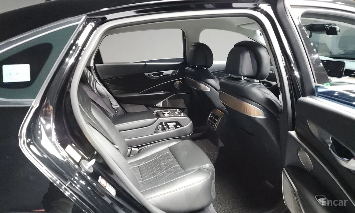 Фото 12 - Kia K9