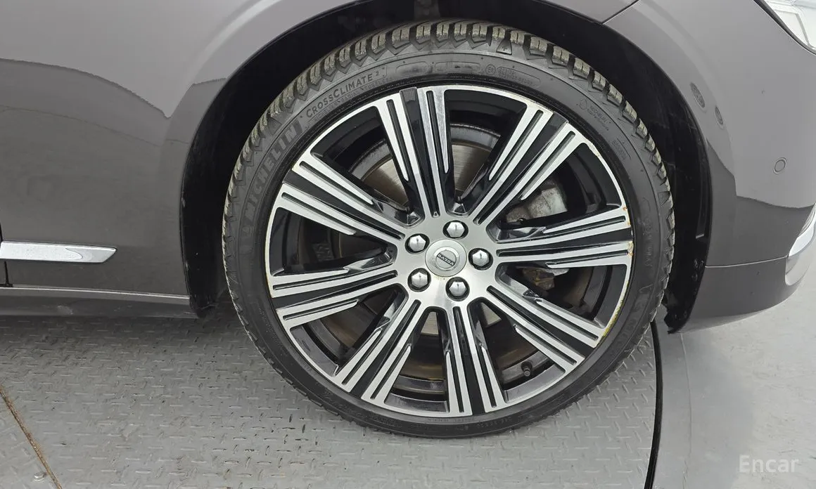 Фото 5 - Volvo S90