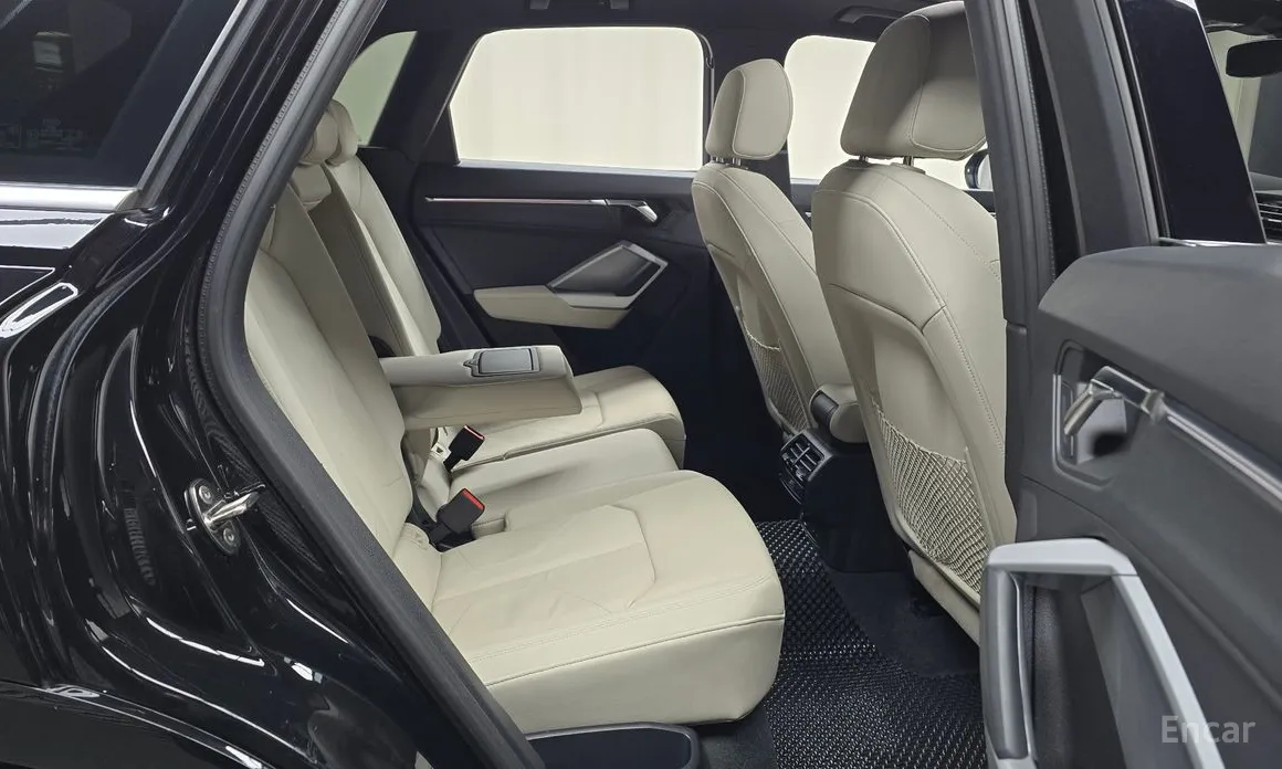 Фото 12 - Audi Q3