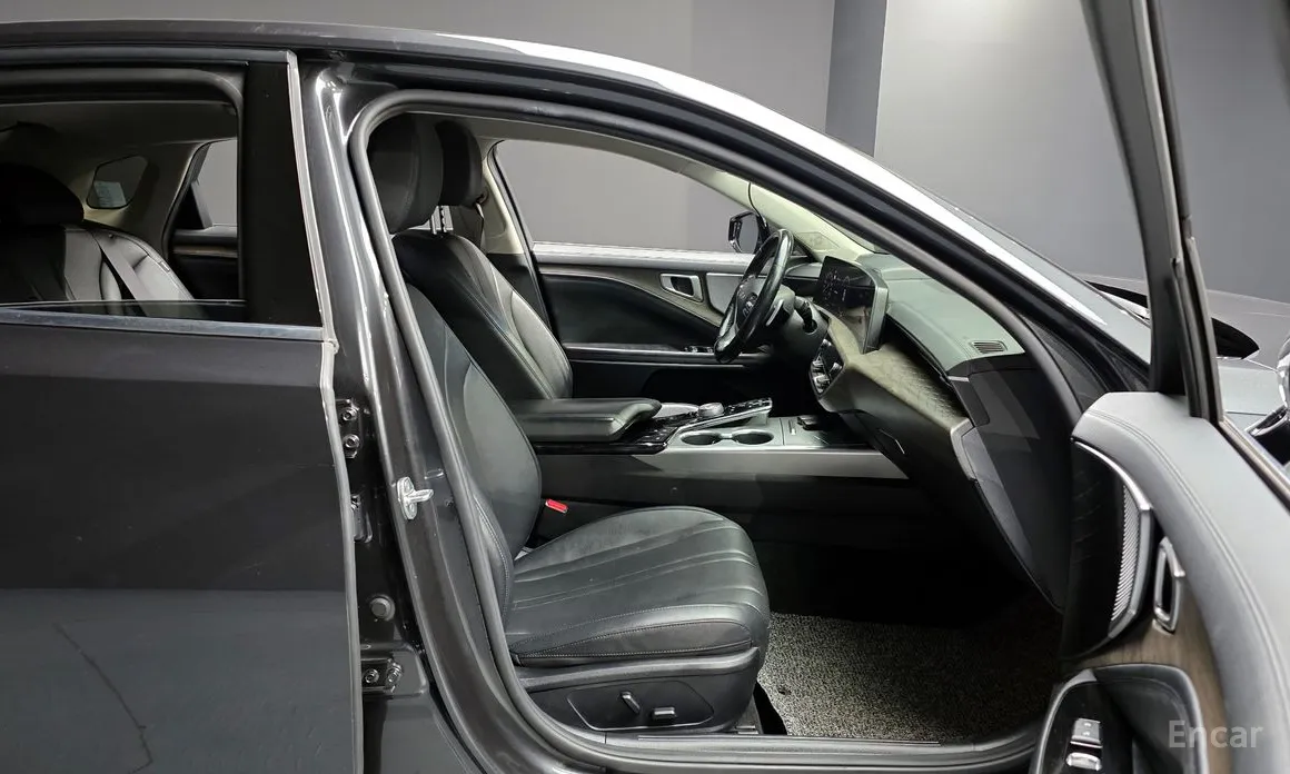 Фото 10 - Kia K8