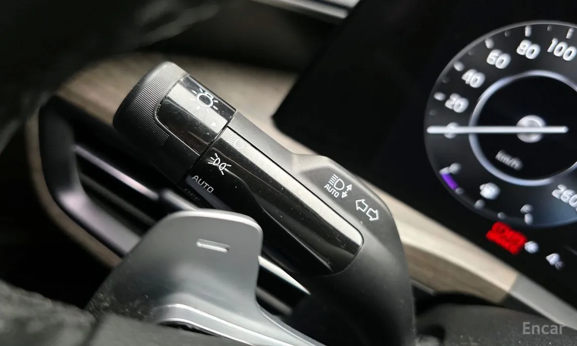 Фото 16 - Kia K8