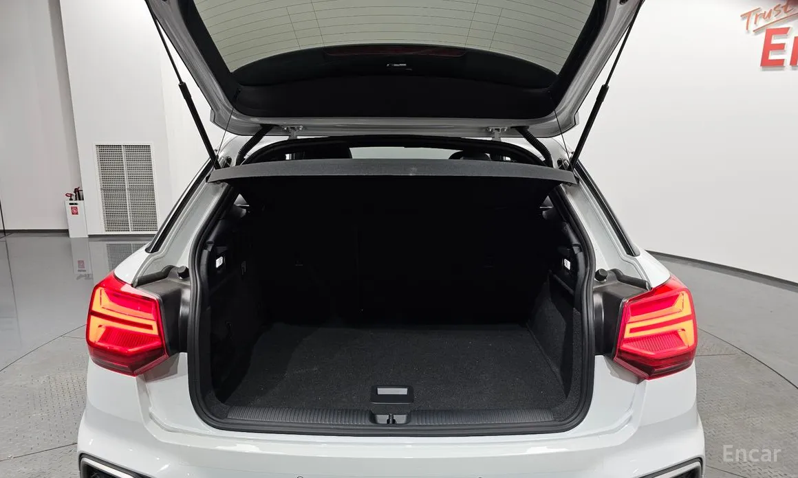 Фото 20 - Audi Q2