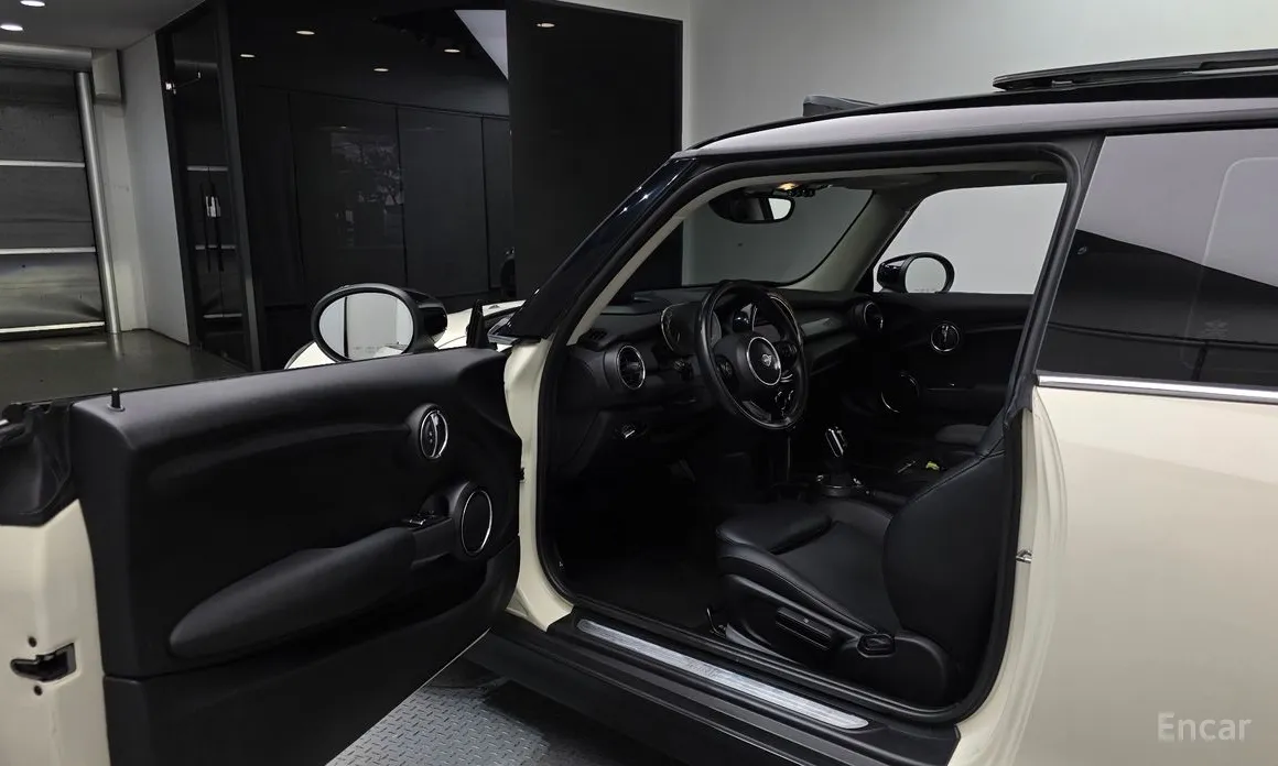 Фото 11 - Mini Cooper