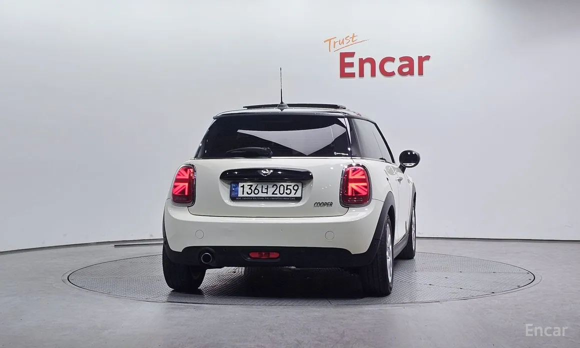 Фото 4 - Mini Cooper