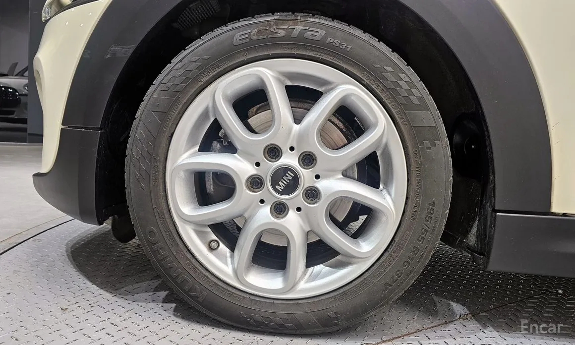 Фото 5 - Mini Cooper