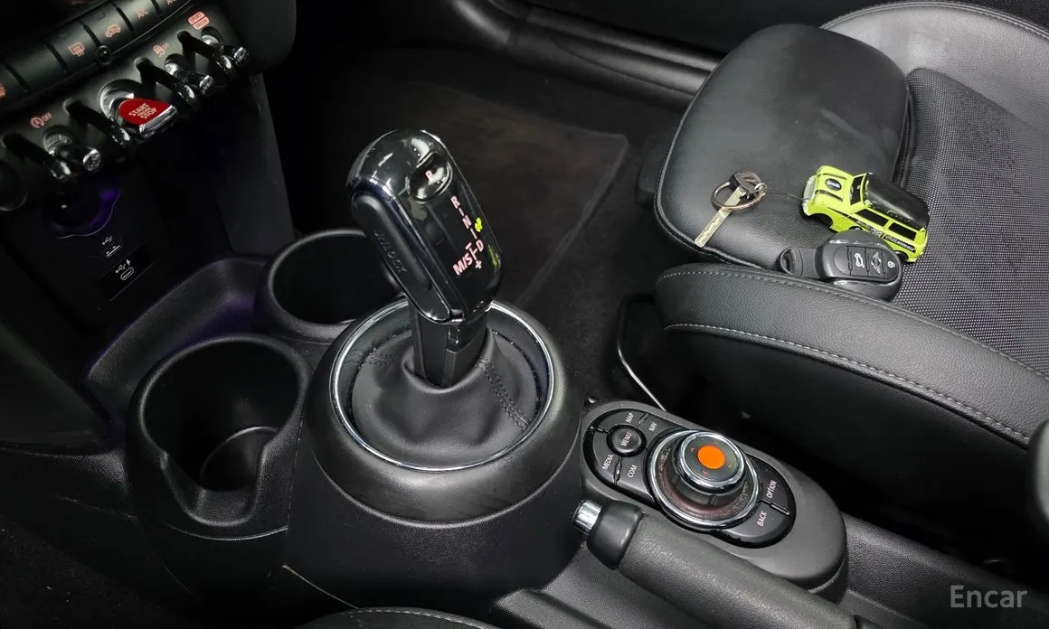 Фото 9 - Mini Cooper