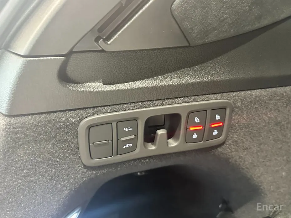 Фото 12 - Audi SQ7