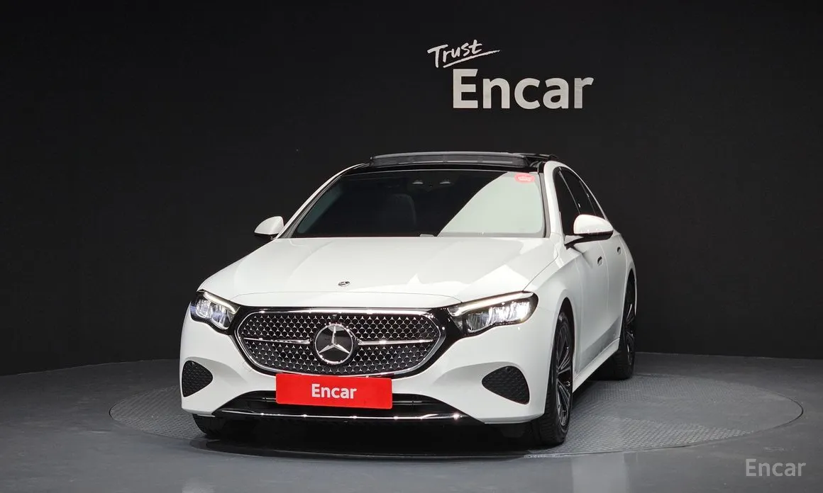 Фото 3 - Mercedes-Benz E-Class