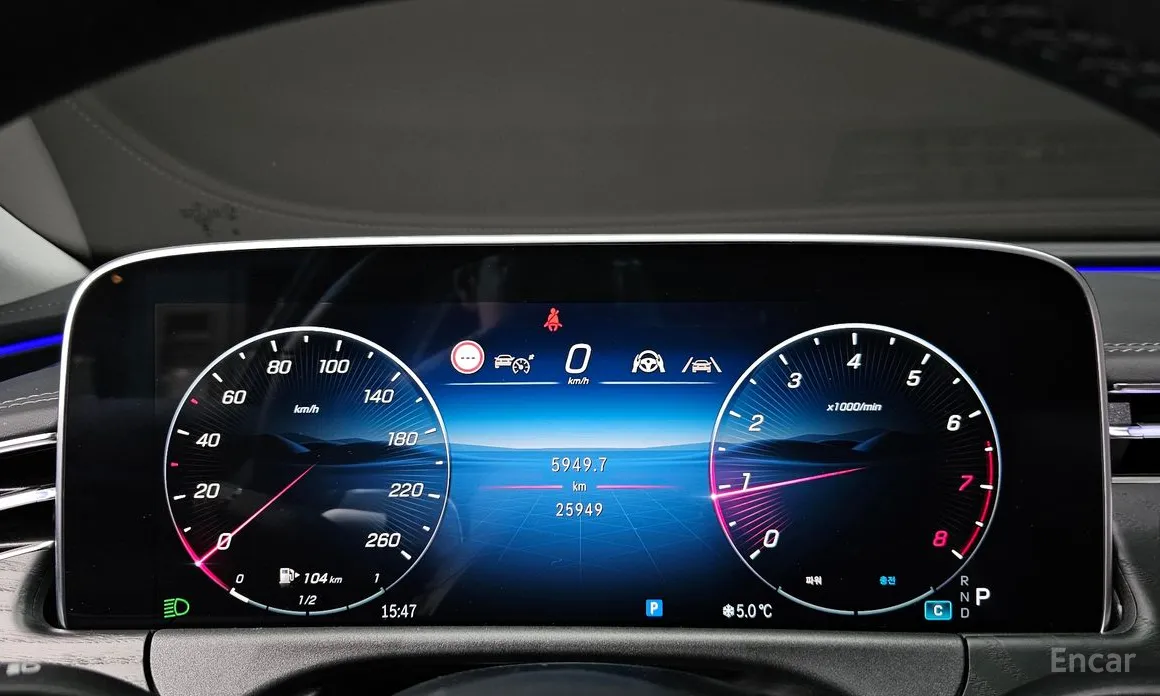 Фото 8 - Mercedes-Benz E-Class